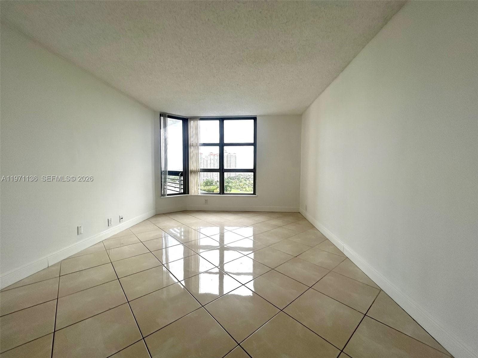 3400 NE 192nd St 1607 photo 22