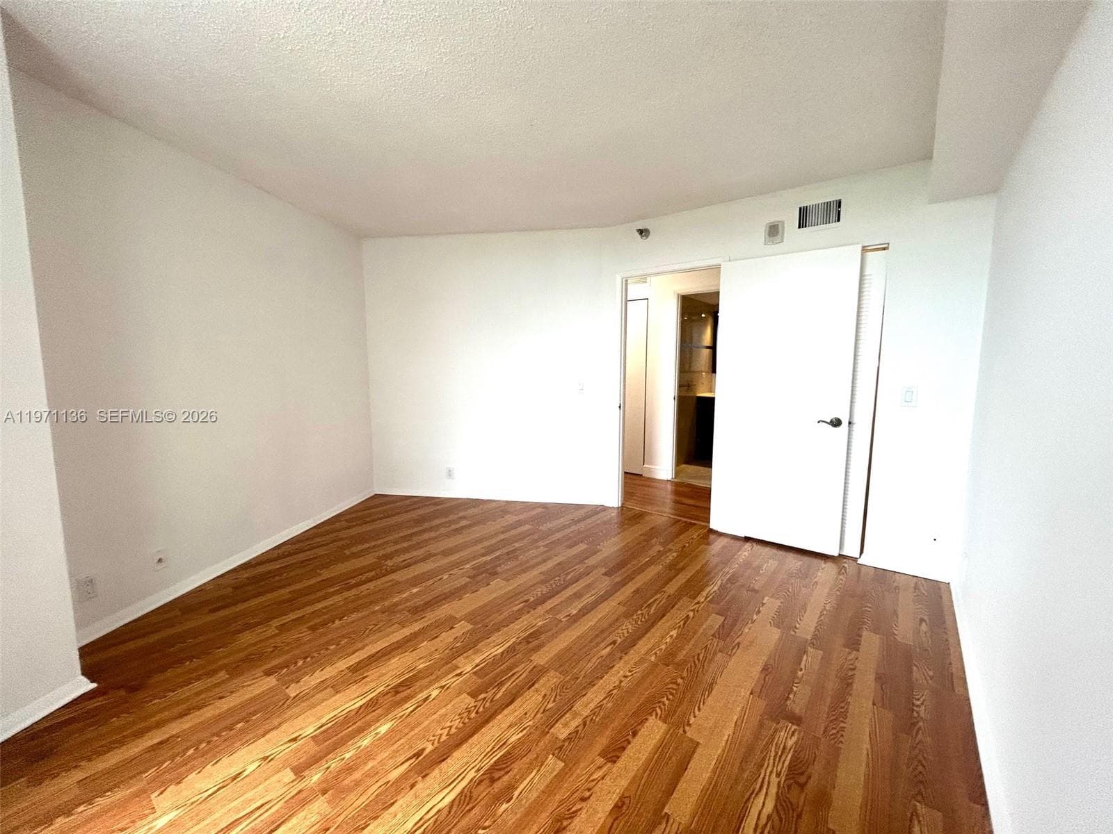 3400 NE 192nd St 1607 photo 9