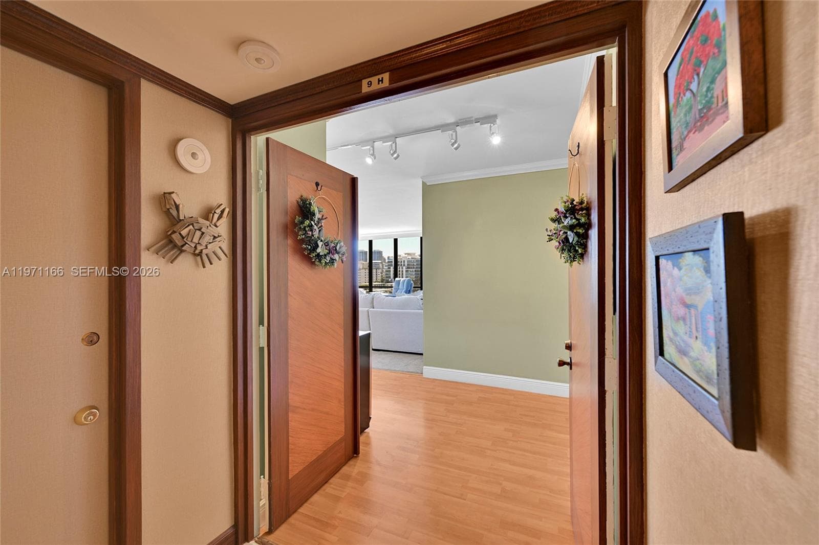 936 Intracoastal Dr 9H photo 3
