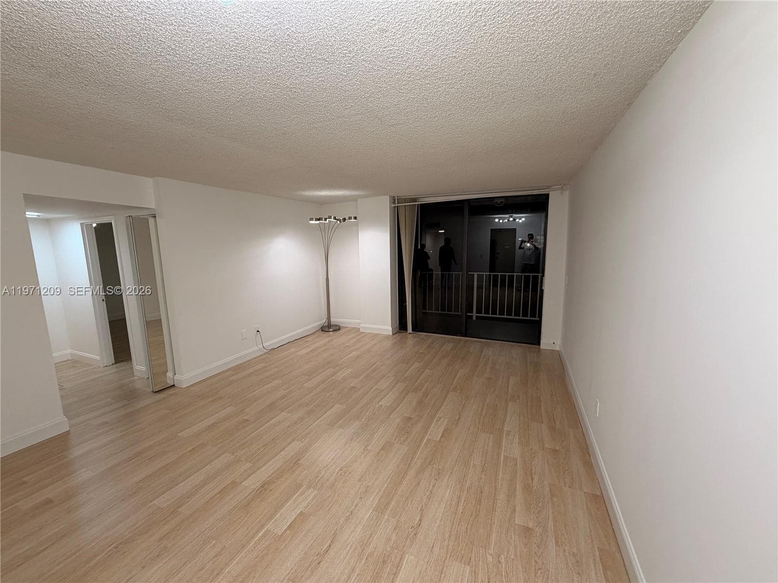 2350 NE 135th St 503 photo 22