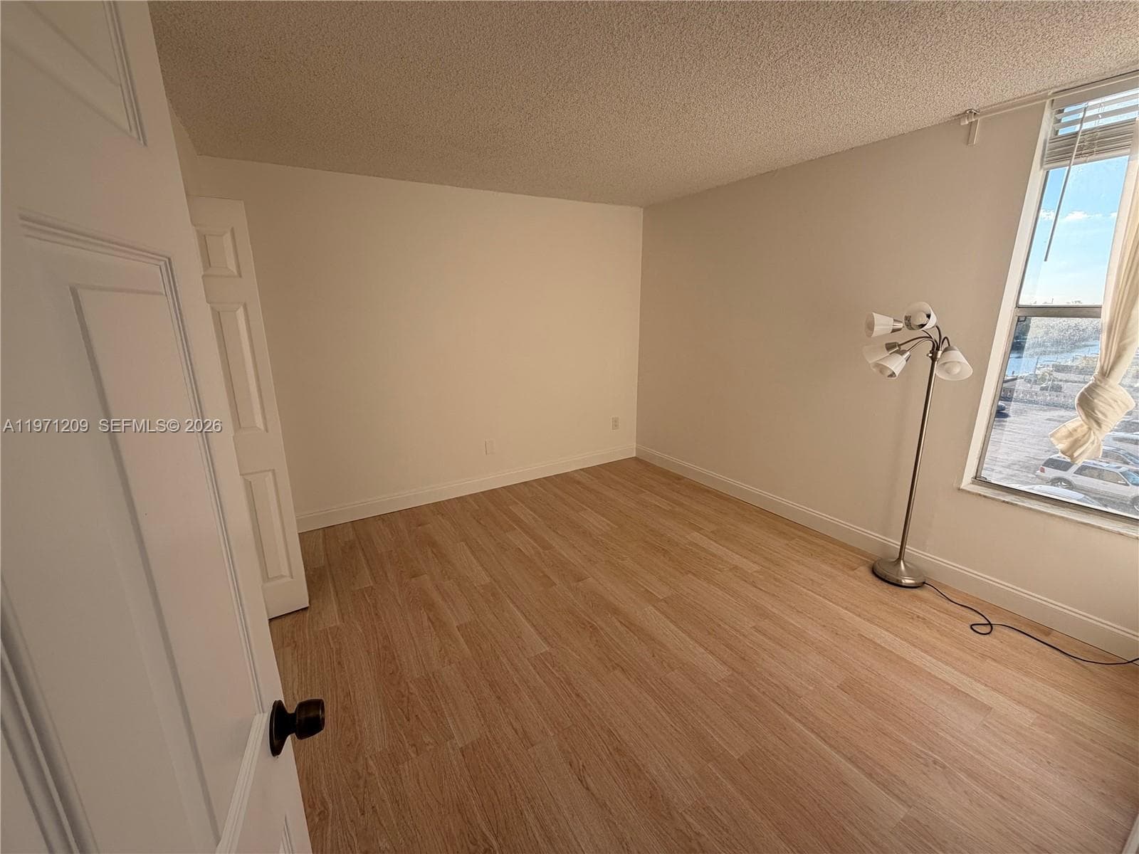 2350 NE 135th St 503 photo 15