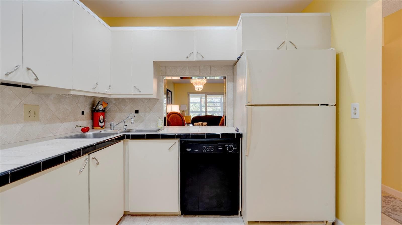 1501 S Ocean Boulevard 325 photo 8