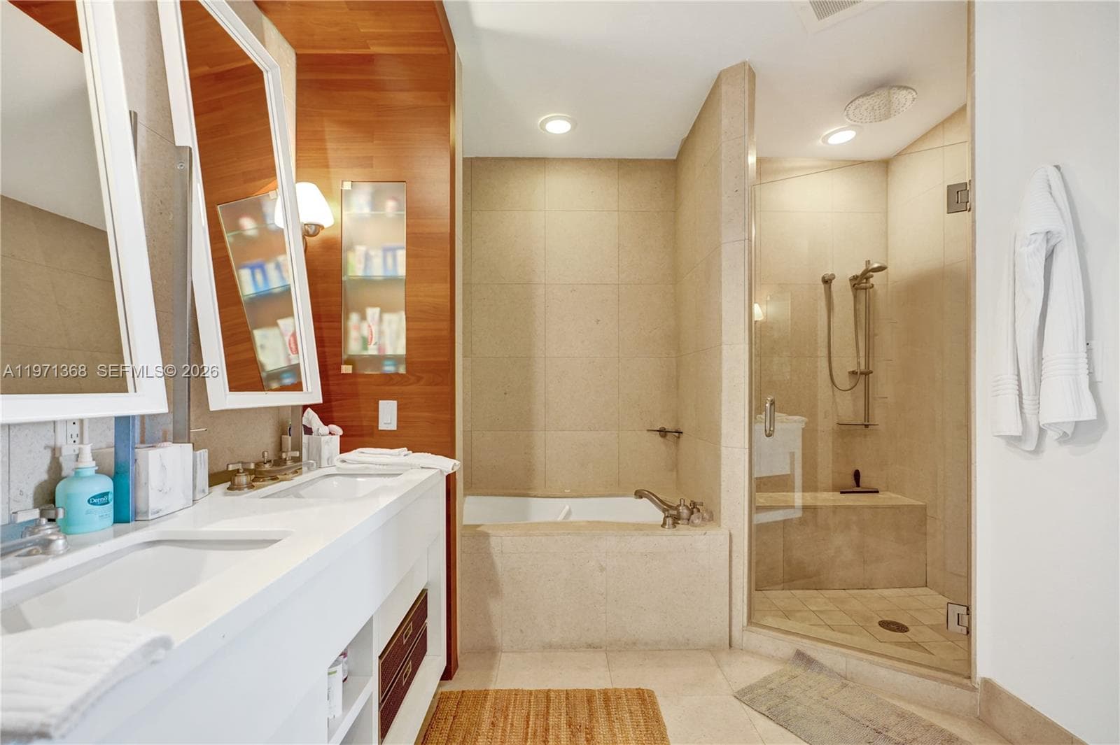 6799 Collins Ave 201 photo 11