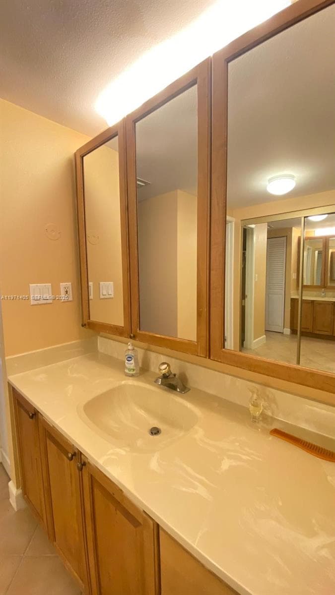 177 Ocean Lane Dr 204 photo 10