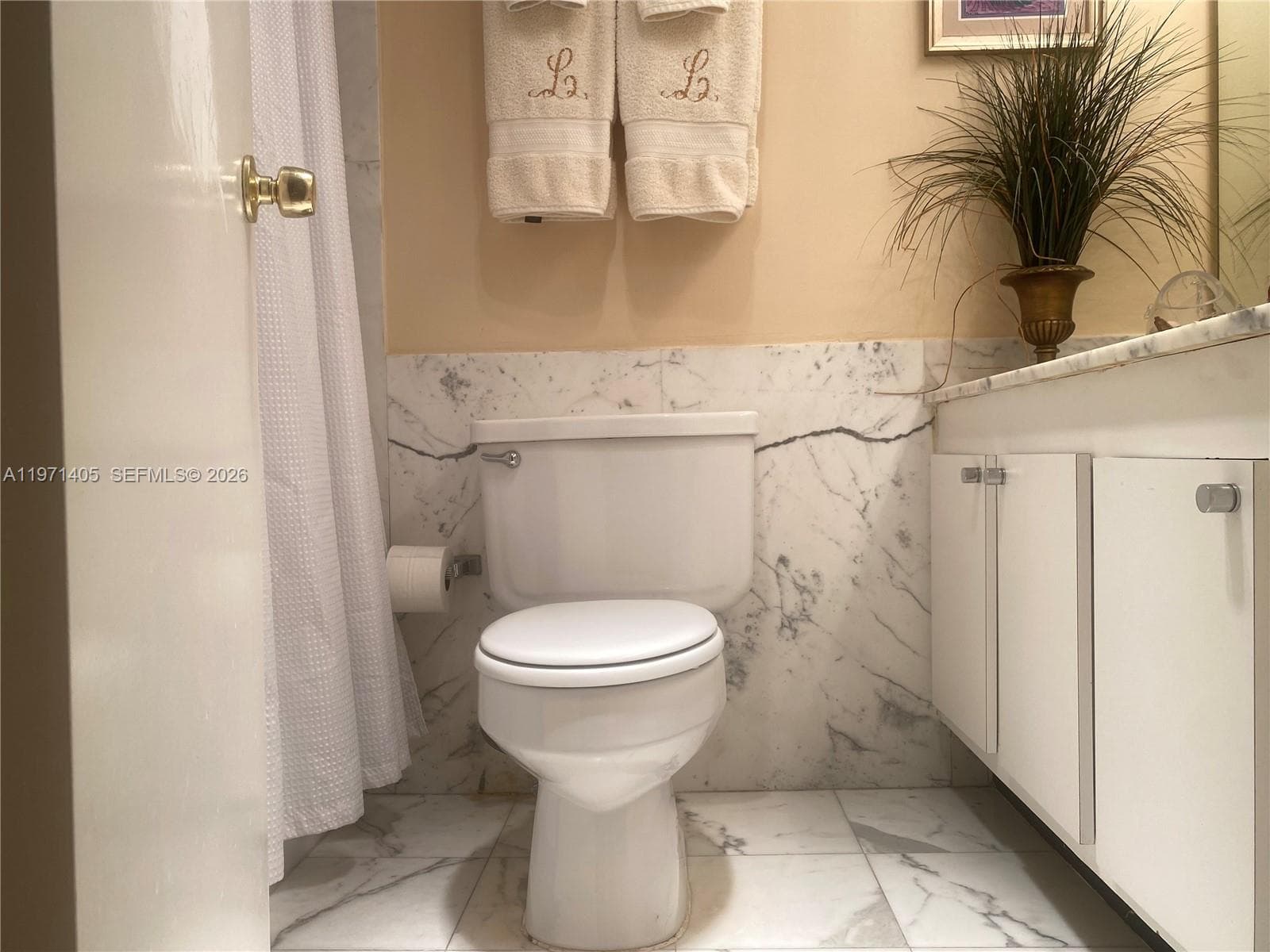 177 Ocean Lane Dr 204 photo 8