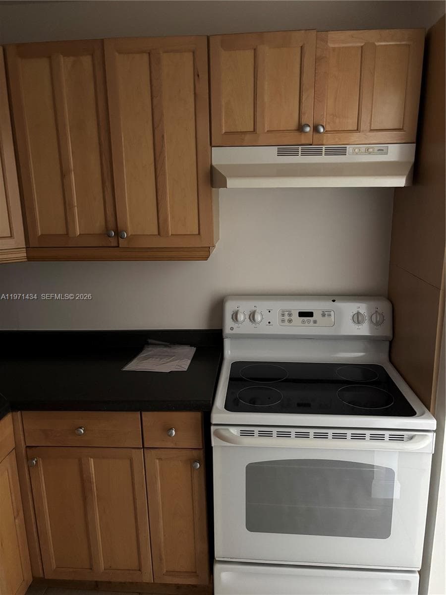 7900 Camino Cir 308 photo 17