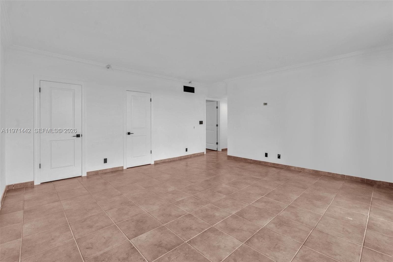 19355 Turnberry Way 3J photo 15