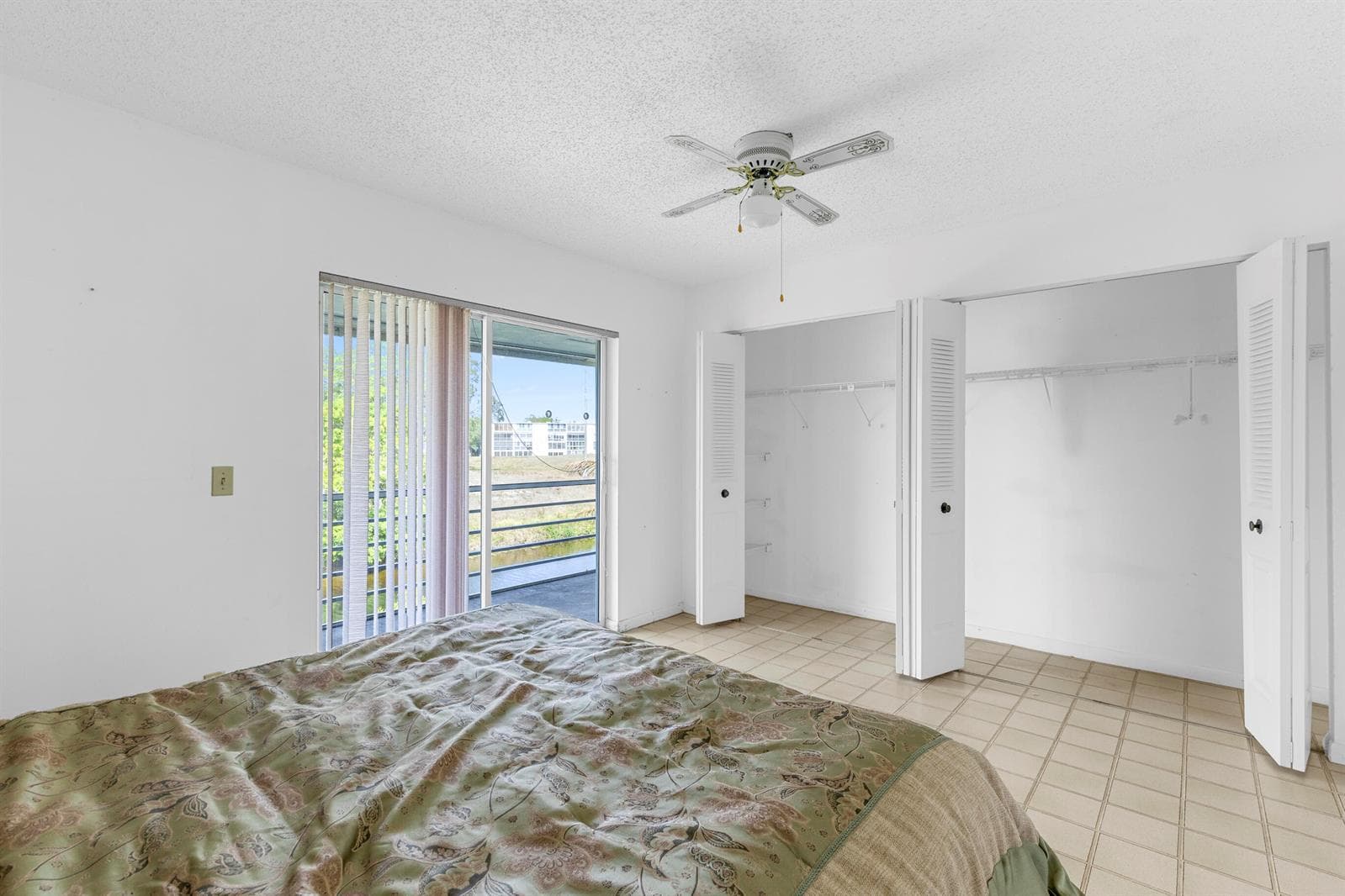 72 Ashby B photo 20