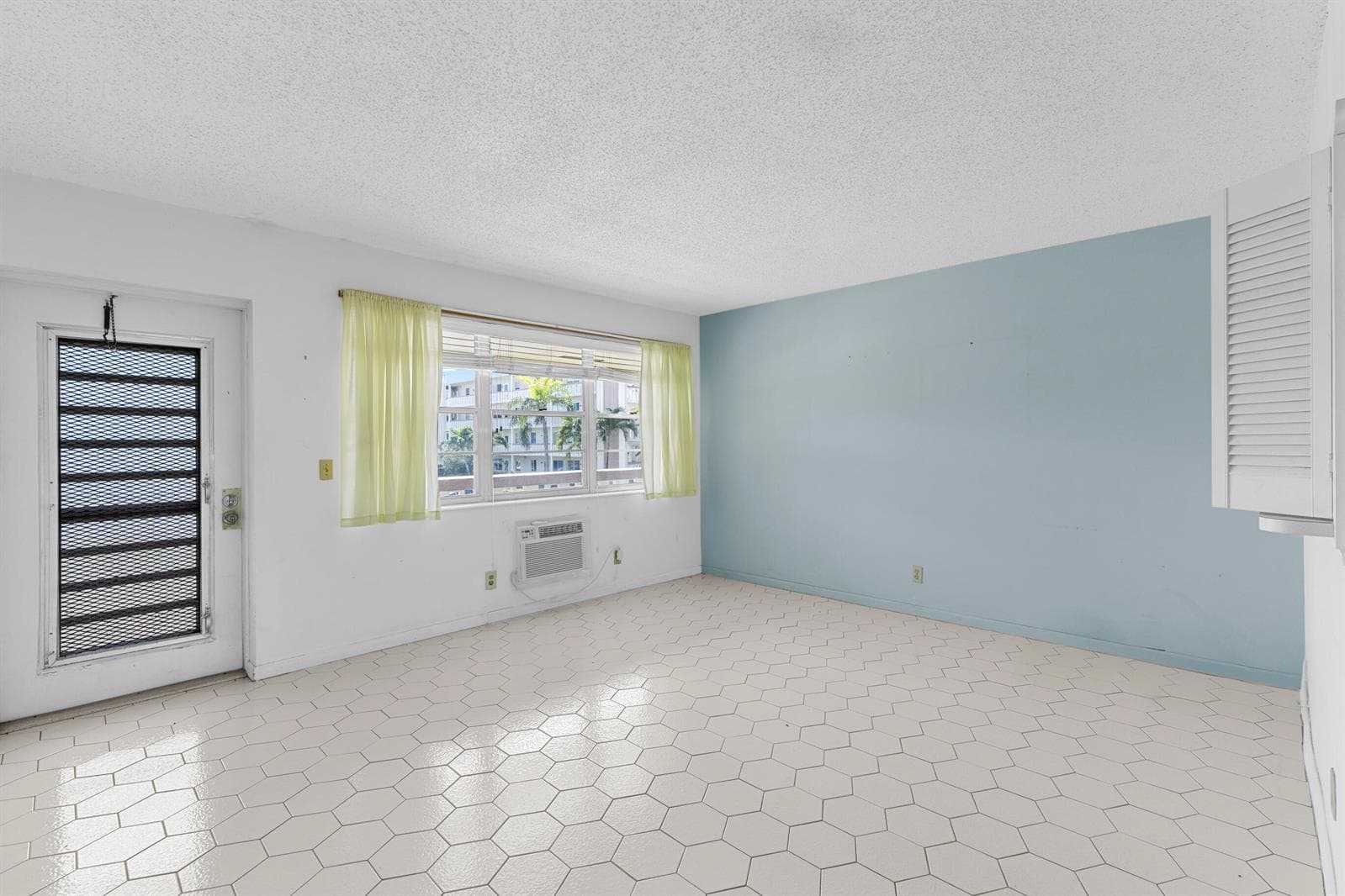 72 Ashby B photo 9