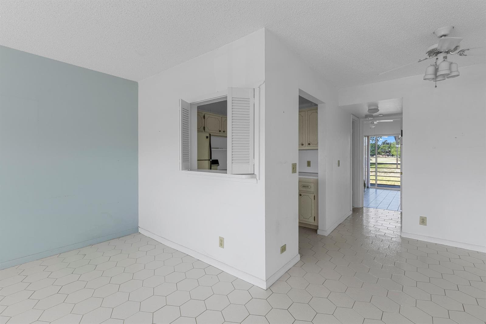 72 Ashby B photo 10