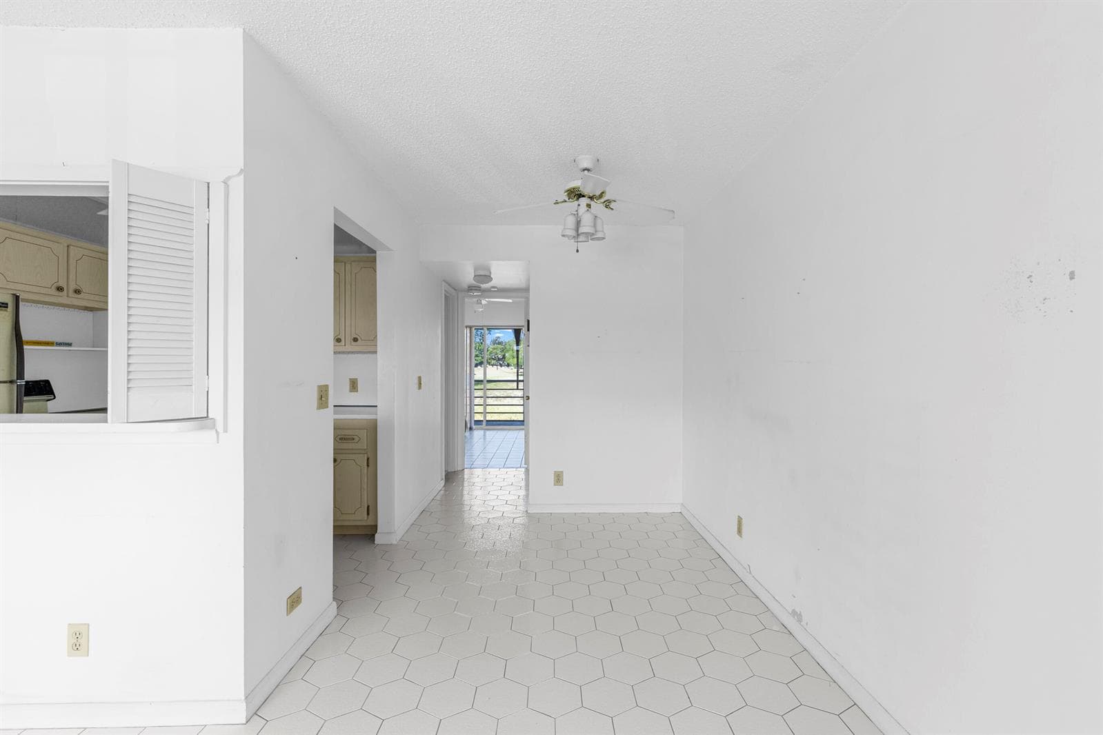 72 Ashby B photo 11