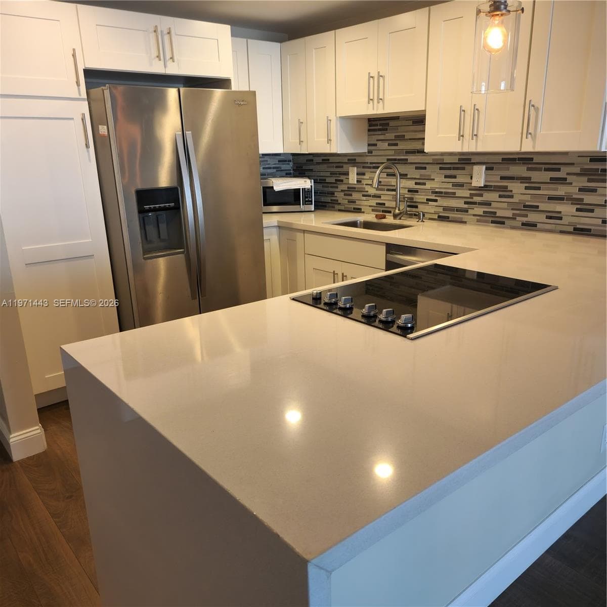 1000 Parkview Dr 1026 photo 8
