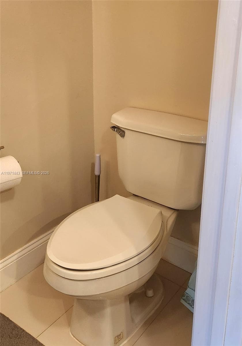 1000 Parkview Dr 1026 photo 21