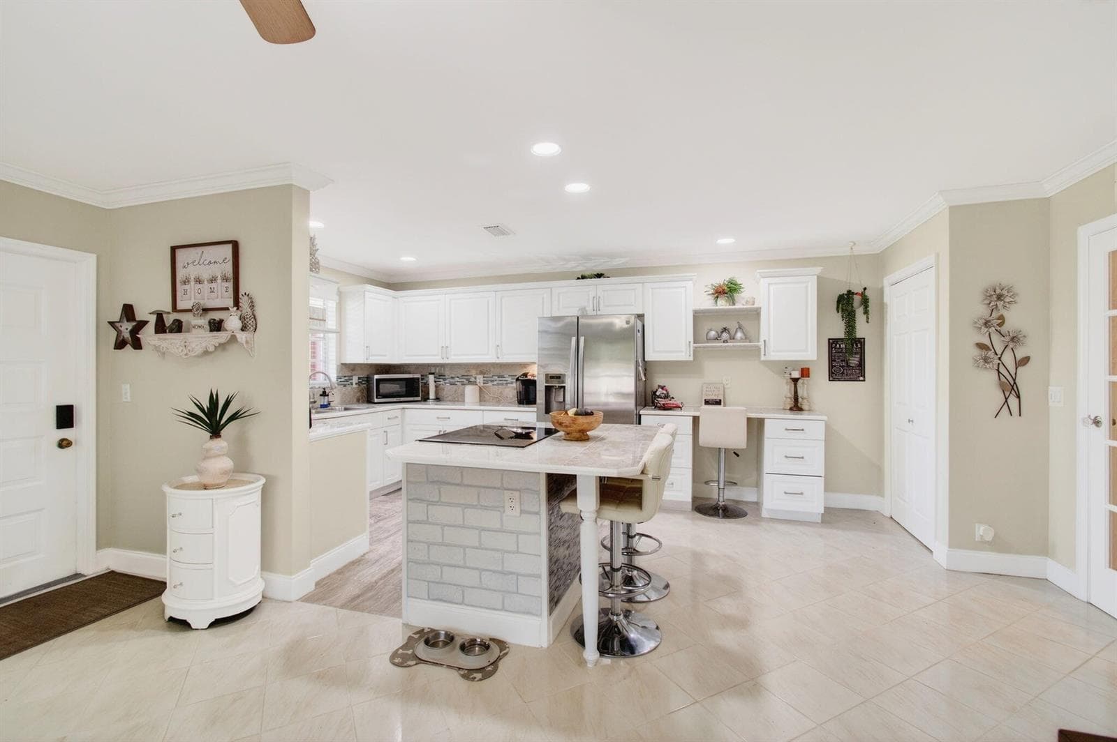 4530 NW 4th Street D photo 18