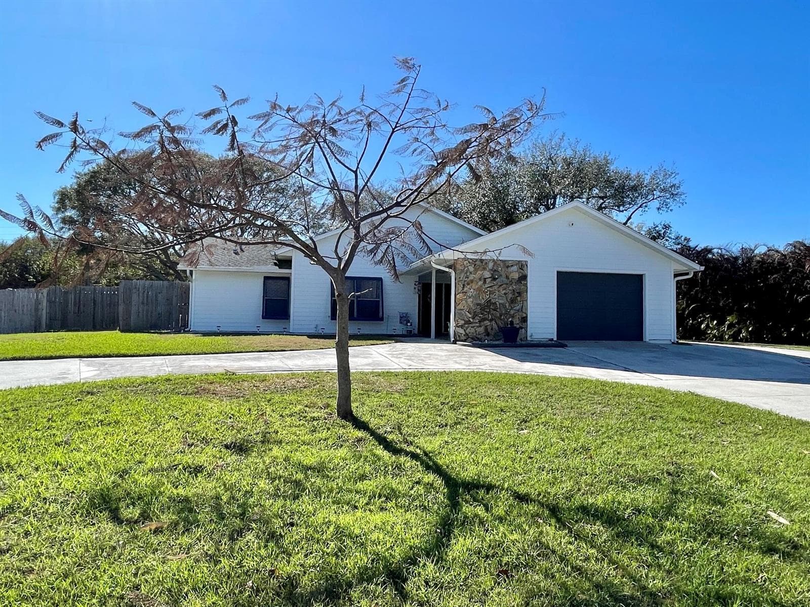 311 Anchor Way photo 1