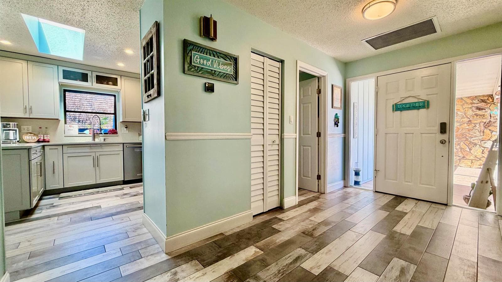 311 Anchor Way photo 5