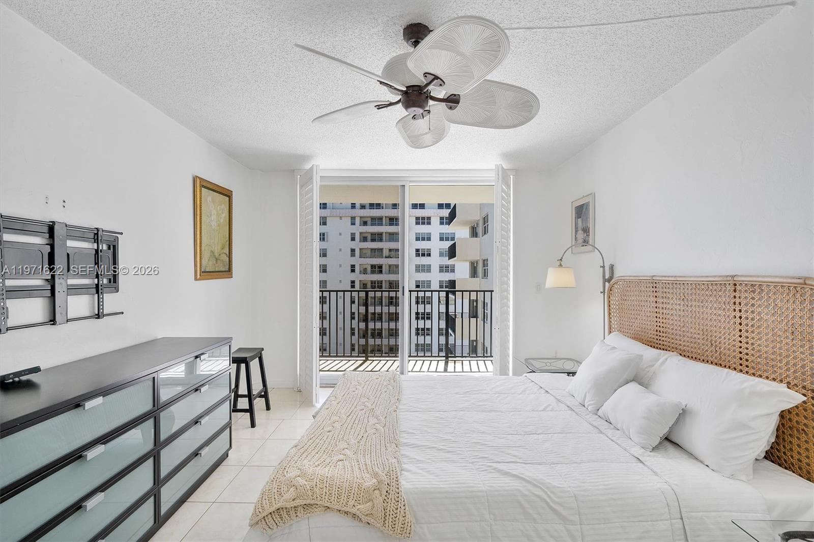 9273 Collins Ave 901 photo 11