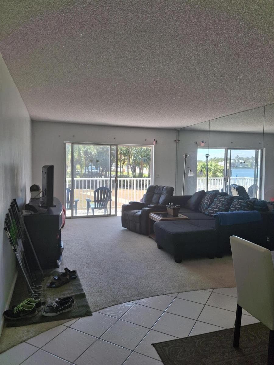 311 E Ocean Avenue 207 photo 1