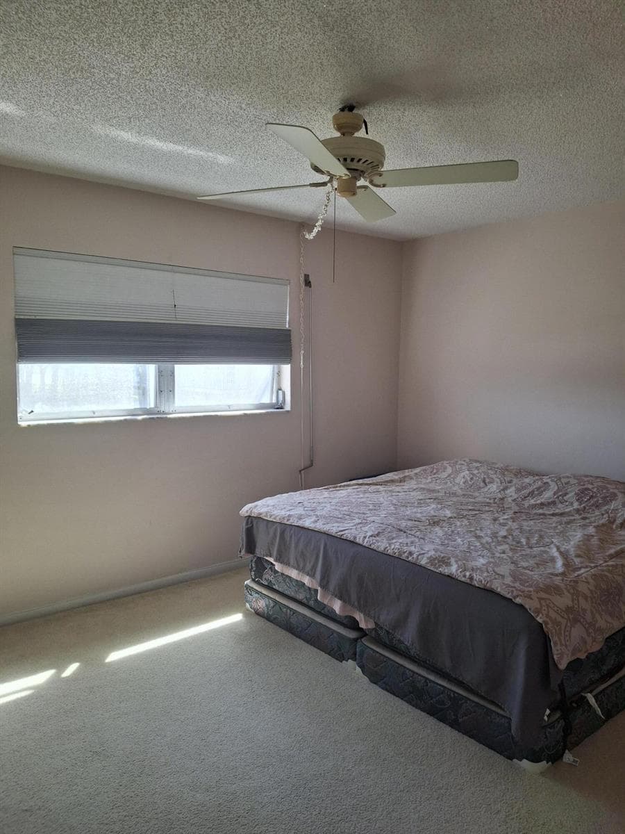 311 E Ocean Avenue 207 photo 4