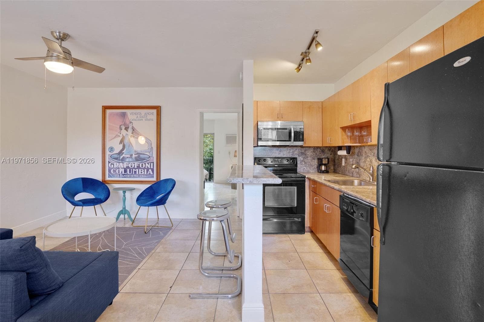 1777 Venice Ln 235 photo 6