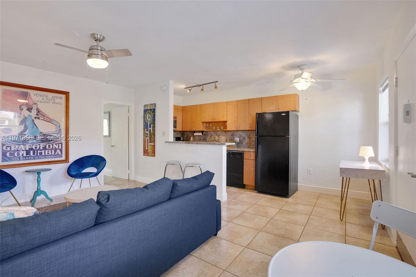 1777 Venice Ln 235 photo 8