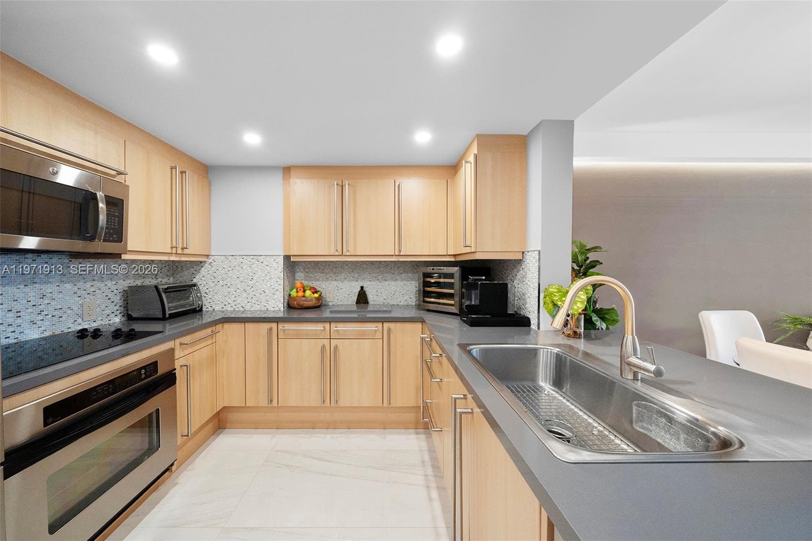 226 Ocean Dr 3C photo 17