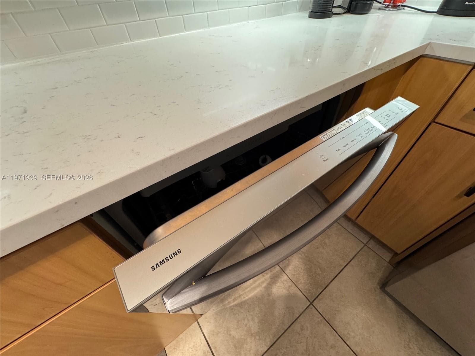 7501 Treasure Dr 7L photo 13