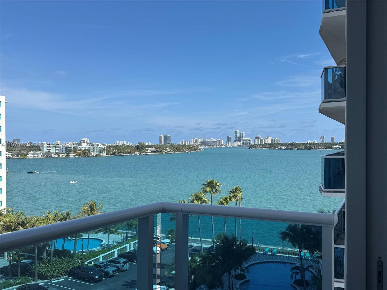 7501 Treasure Dr 7L photo 1