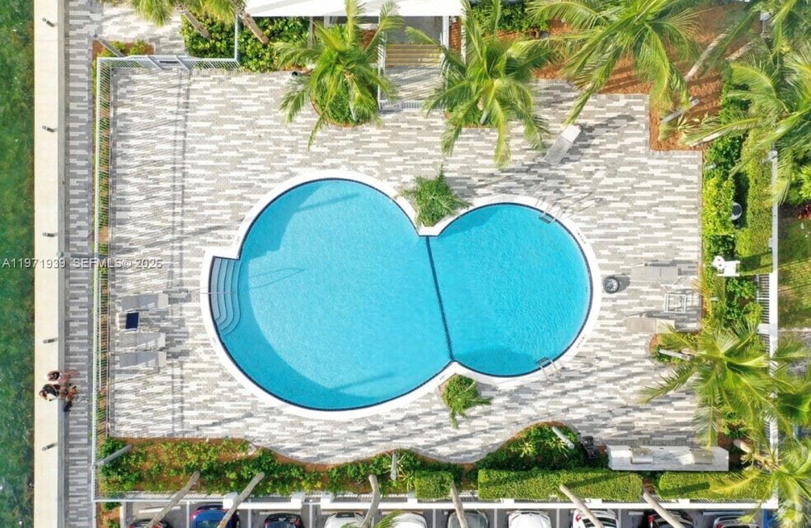 7501 Treasure Dr 7L photo 20