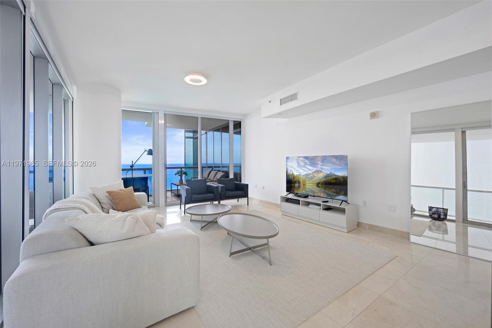 17121 Collins Ave 1508 photo 2