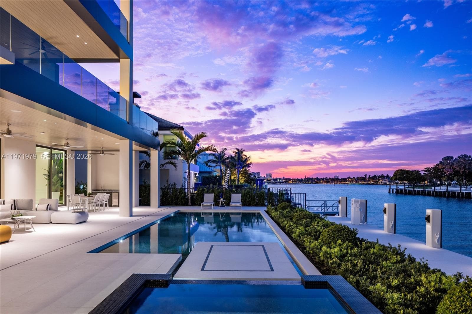 23 Isla Bahia Dr photo 3
