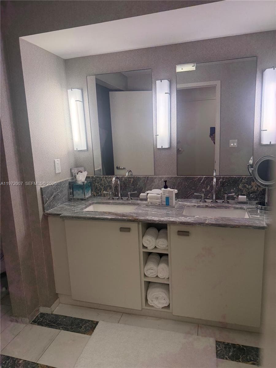 551 N Fort Lauderdale Beach Blvd R2210 photo 12