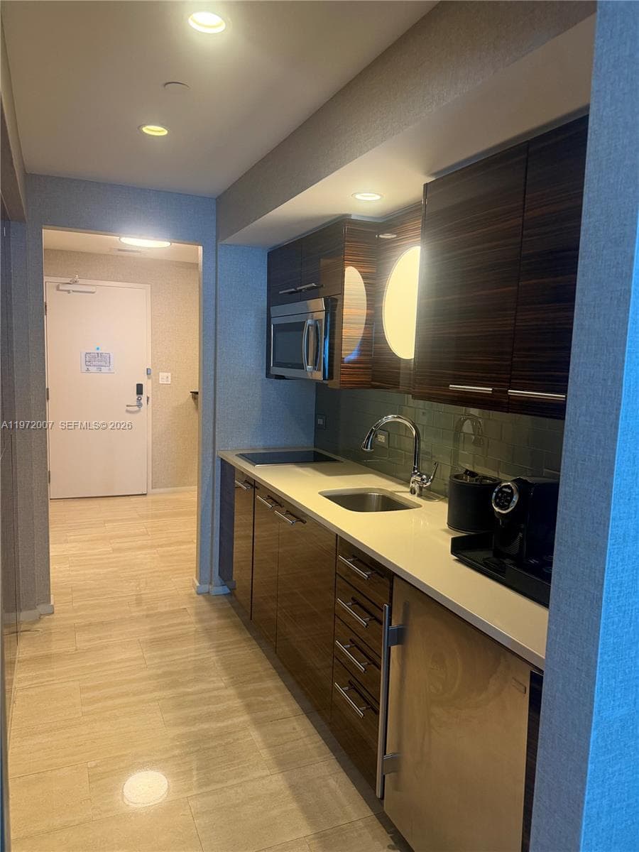 551 N Fort Lauderdale Beach Blvd R2210 photo 7