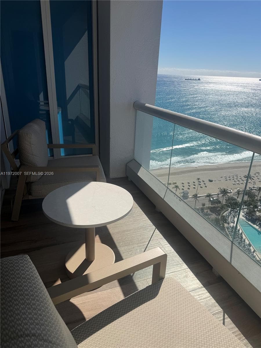 551 N Fort Lauderdale Beach Blvd R2210 photo 18