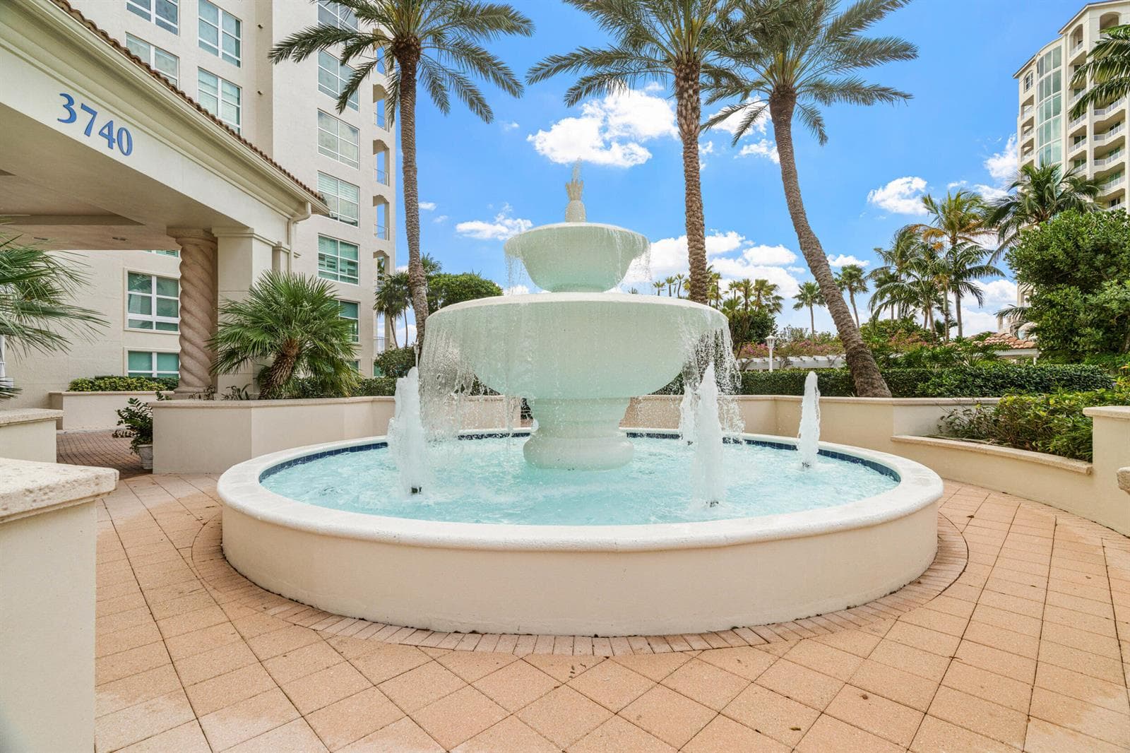 3740 S Ocean Boulevard Apt 709 photo 4