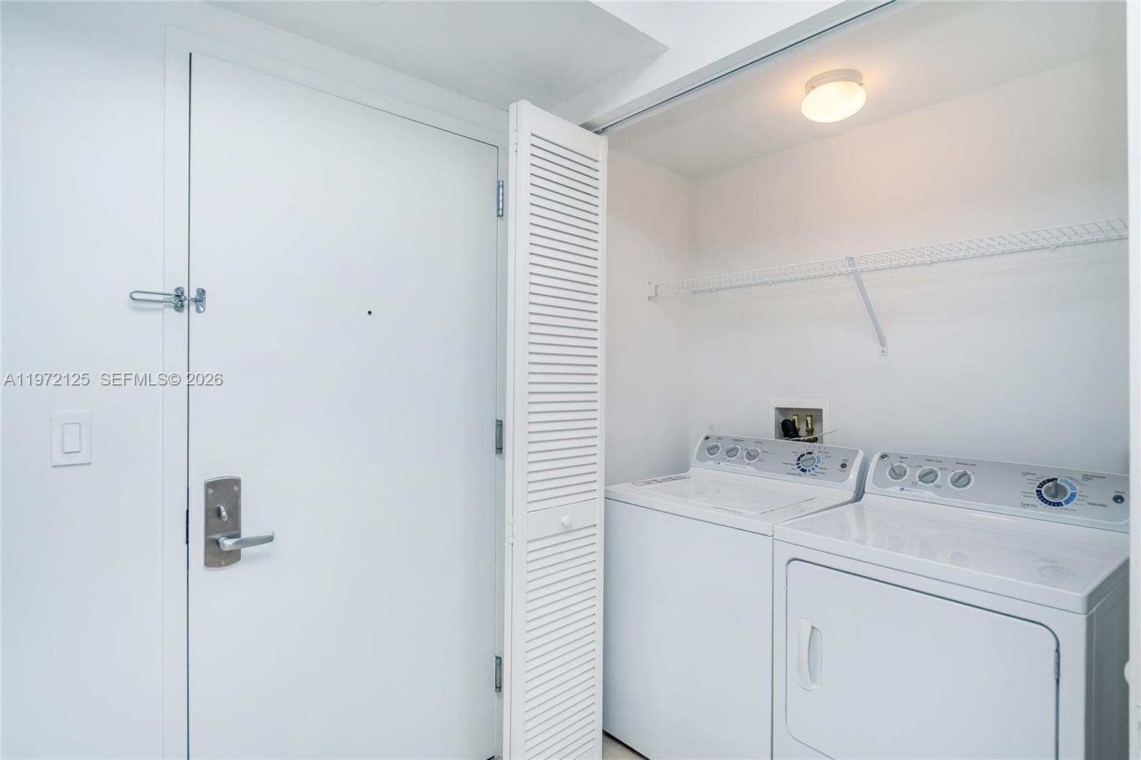 2602 E Hallandale Beach Blvd R1903 photo 17