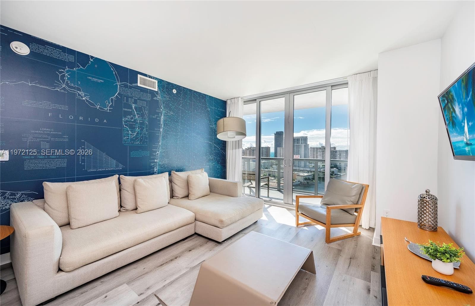 2602 E Hallandale Beach Blvd R1903 photo 9
