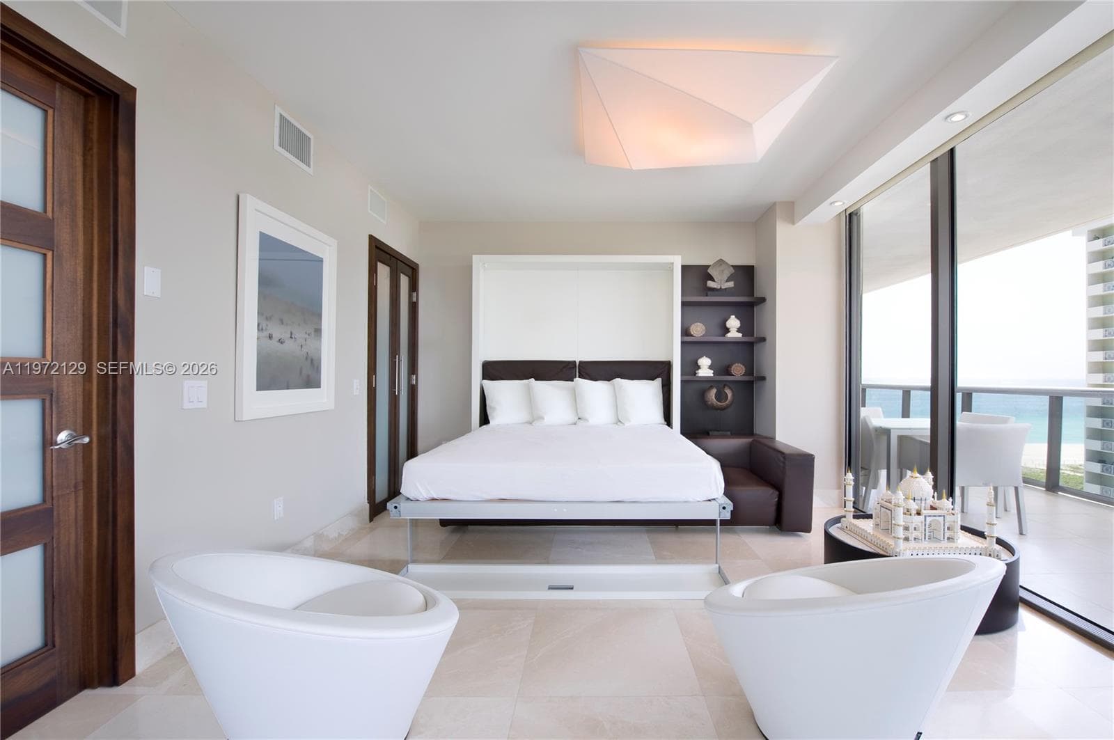 5875 Collins Ave 1008 photo 9