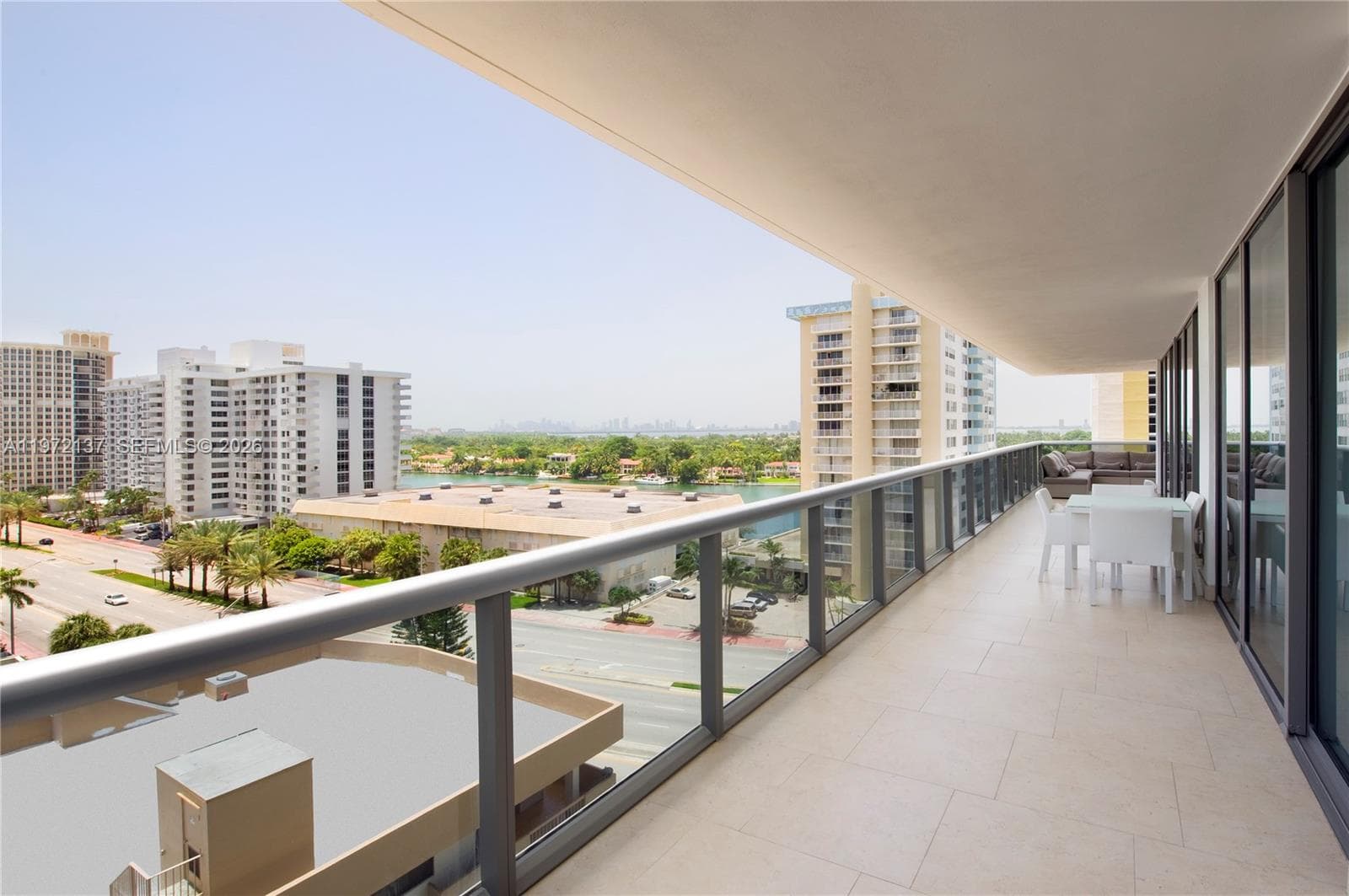 5875 Collins Ave 1008 photo 12
