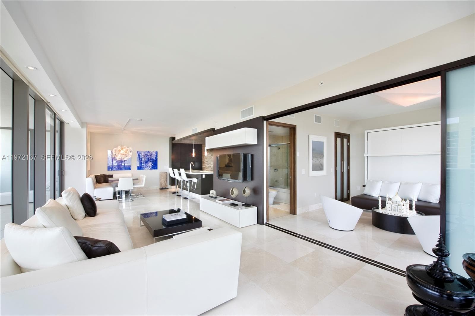 5875 Collins Ave 1008 photo 5