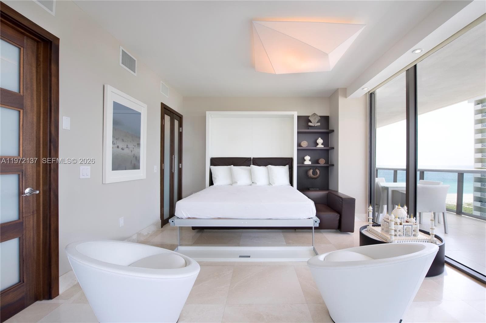 5875 Collins Ave 1008 photo 9