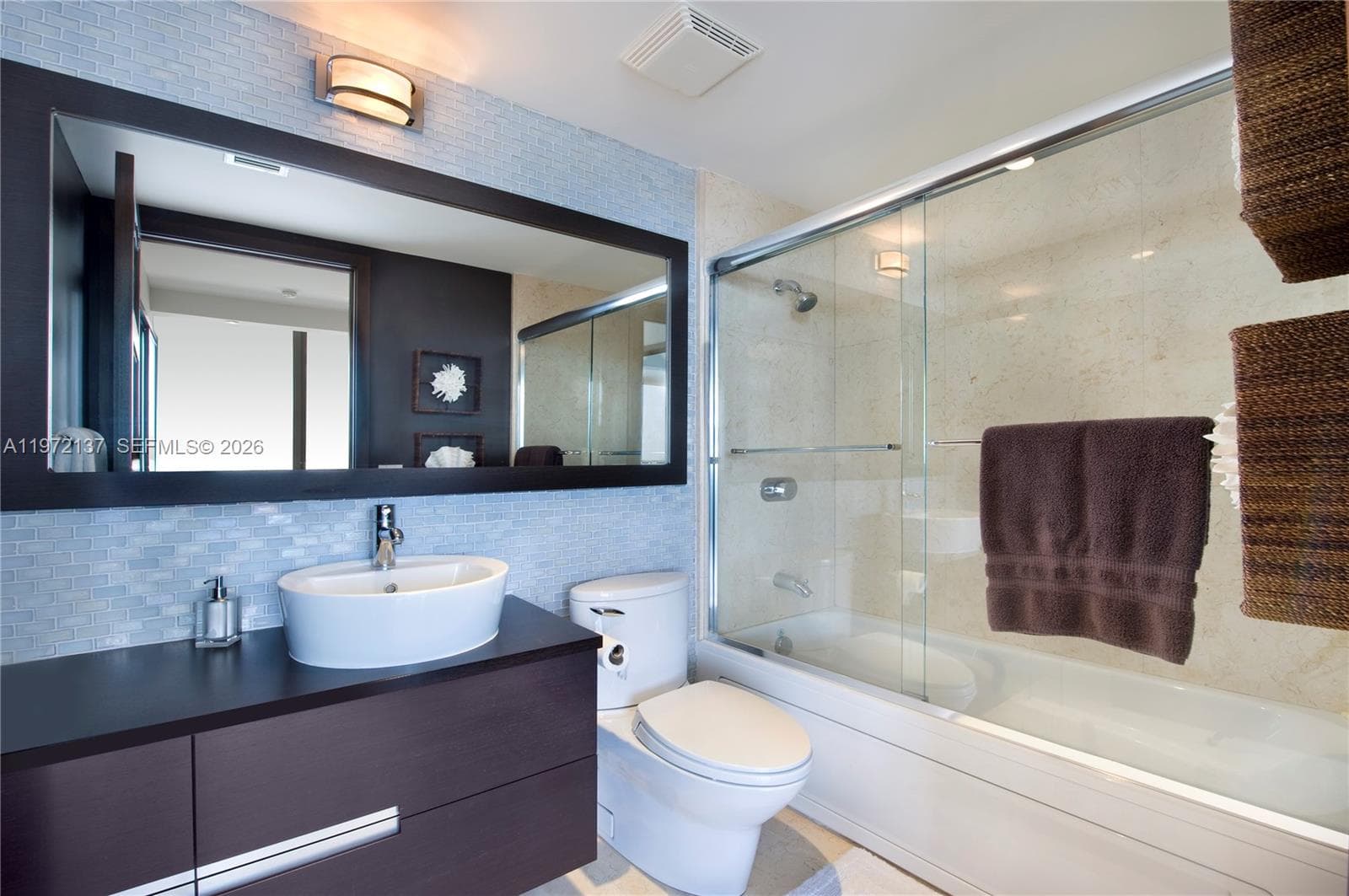 5875 Collins Ave 1008 photo 10
