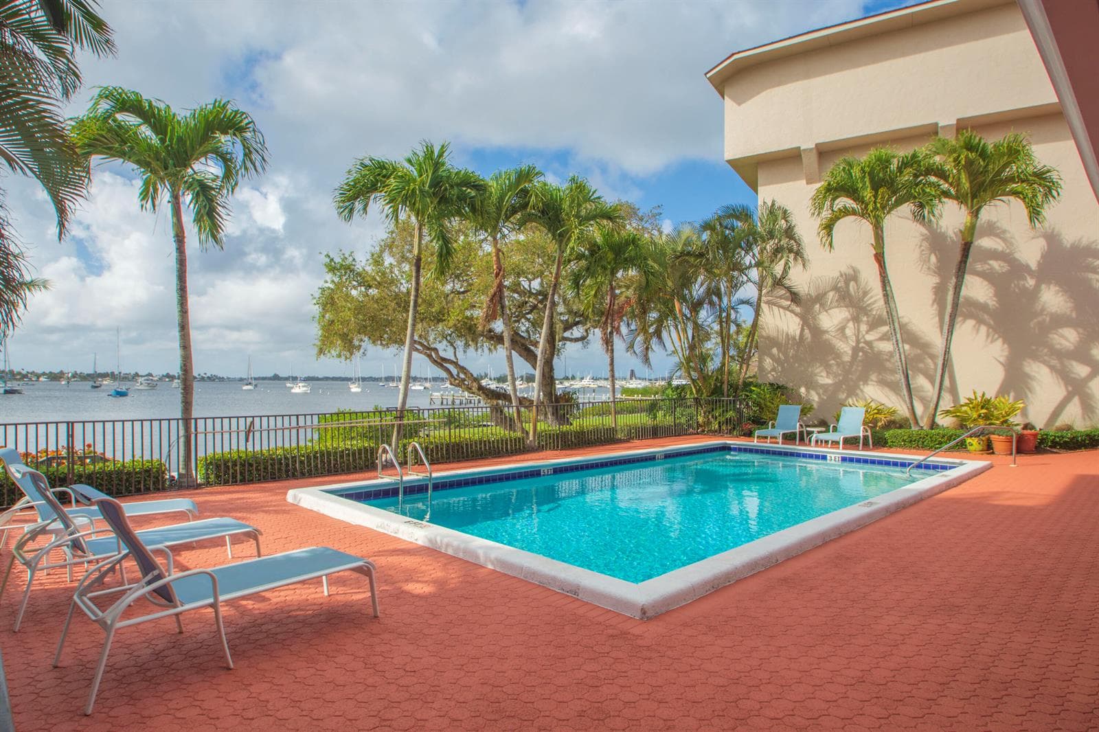 624 SW St. Lucie Crescent #206 4