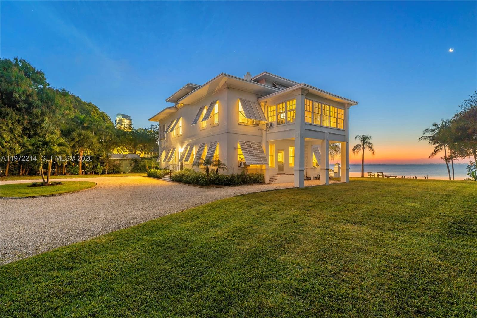 3149 Brickell Ave photo 3