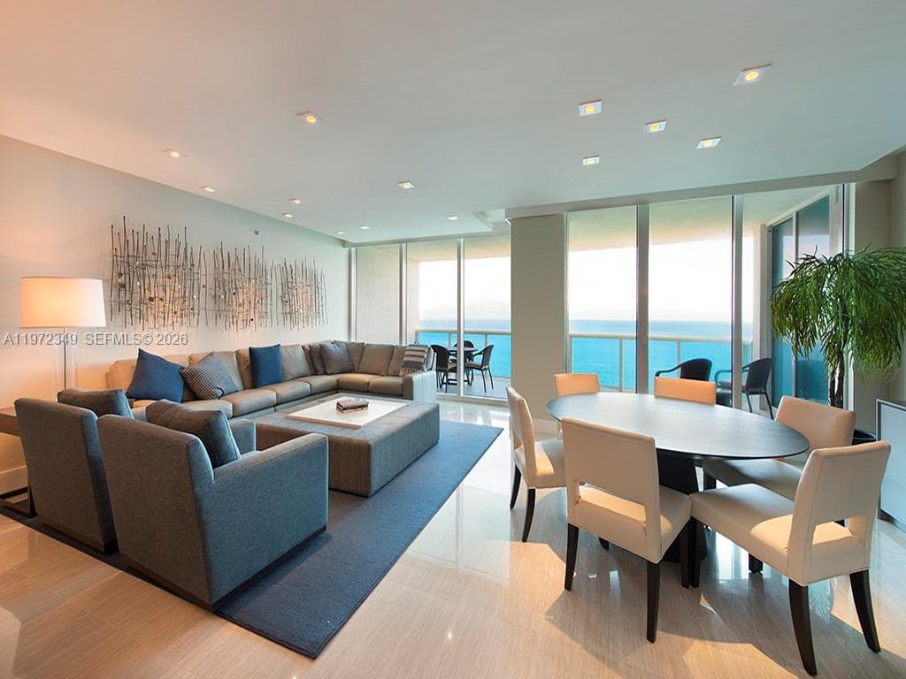 2711 S Ocean Dr. 2804 photo 3