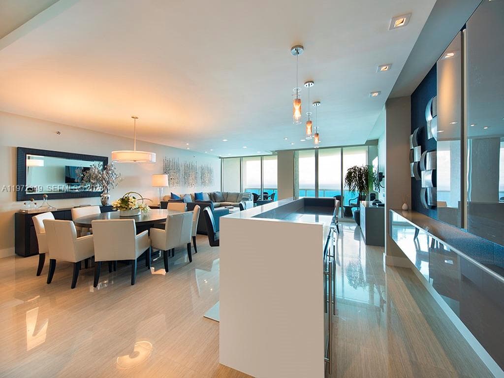 2711 S Ocean Dr. 2804 photo 10