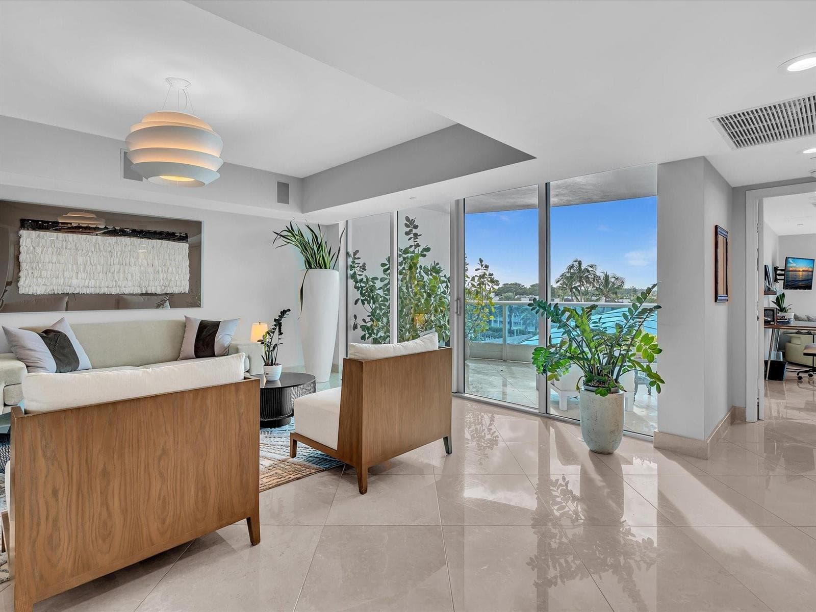 1600 S Ocean Boulevard photo 6