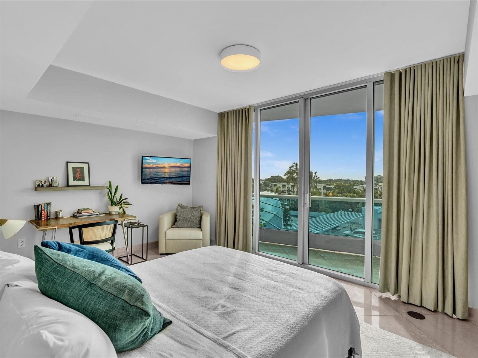 1600 S Ocean Boulevard photo 24