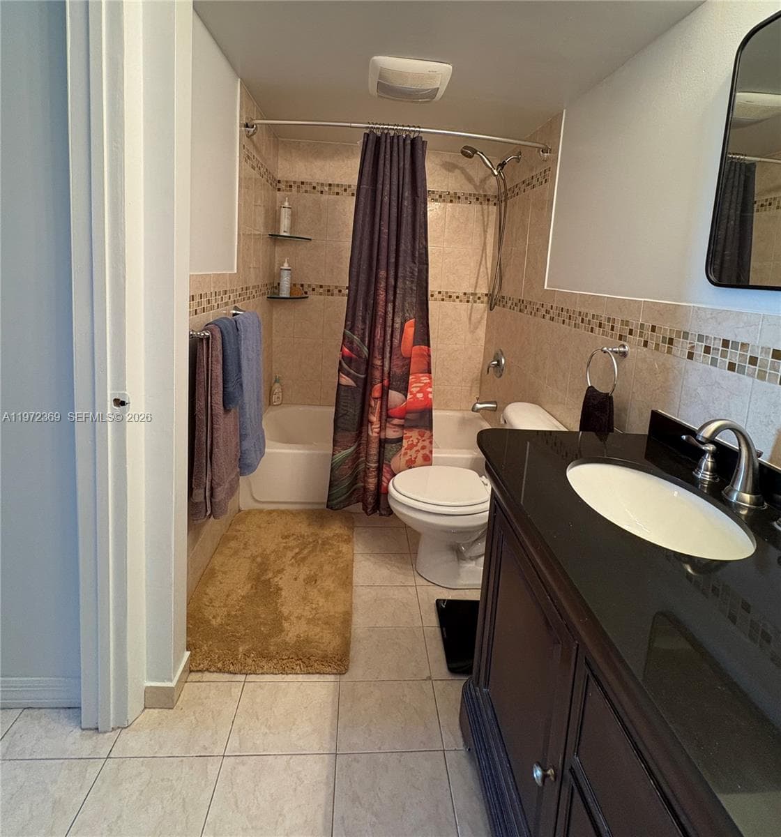 3500 NE 135 502 photo 20