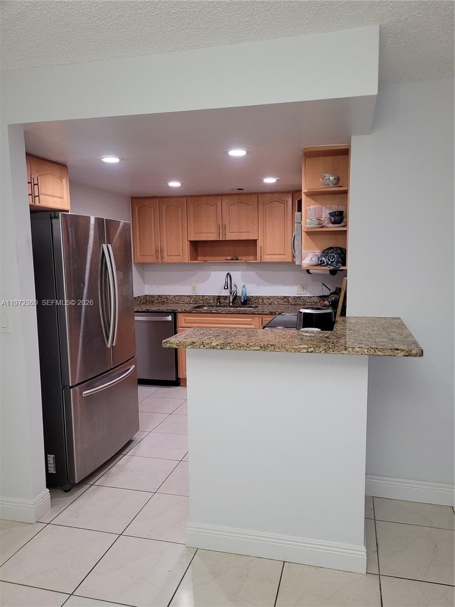 3500 NE 135 502 photo 11